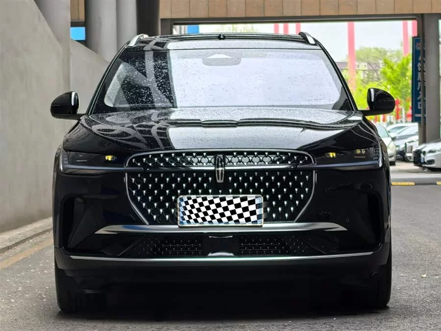 Lincoln Navigator