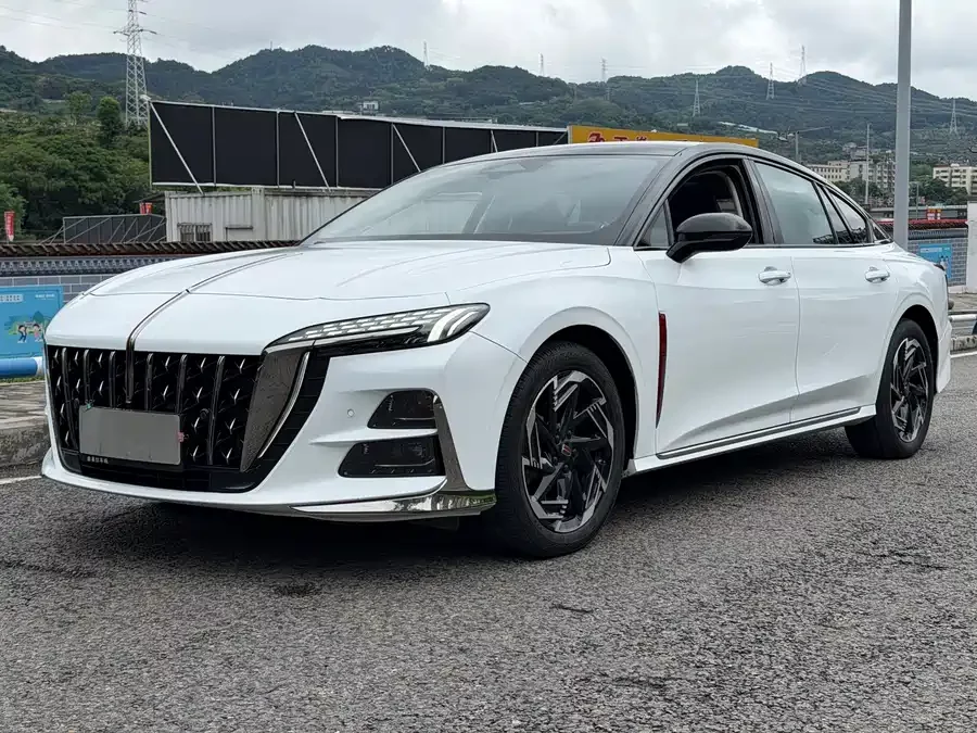Hongqi H6