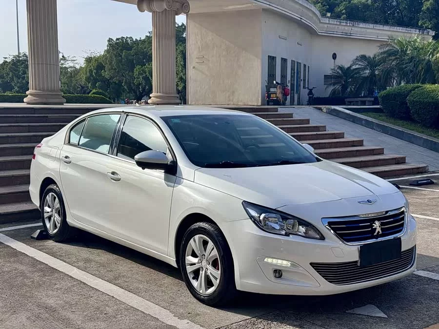 Peugeot 408