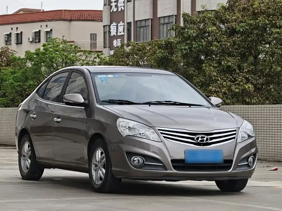 Hyundai Elantra / Celesta