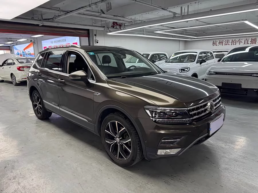 Volkswagen Tiguan L