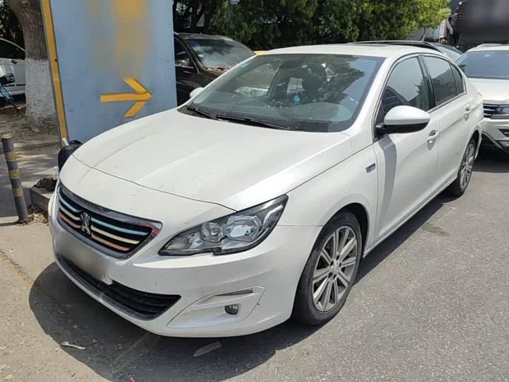 Peugeot 408