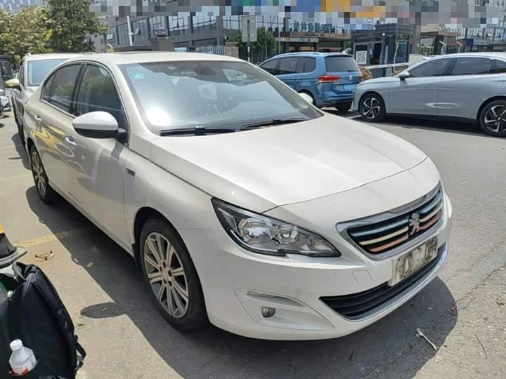 Peugeot 408