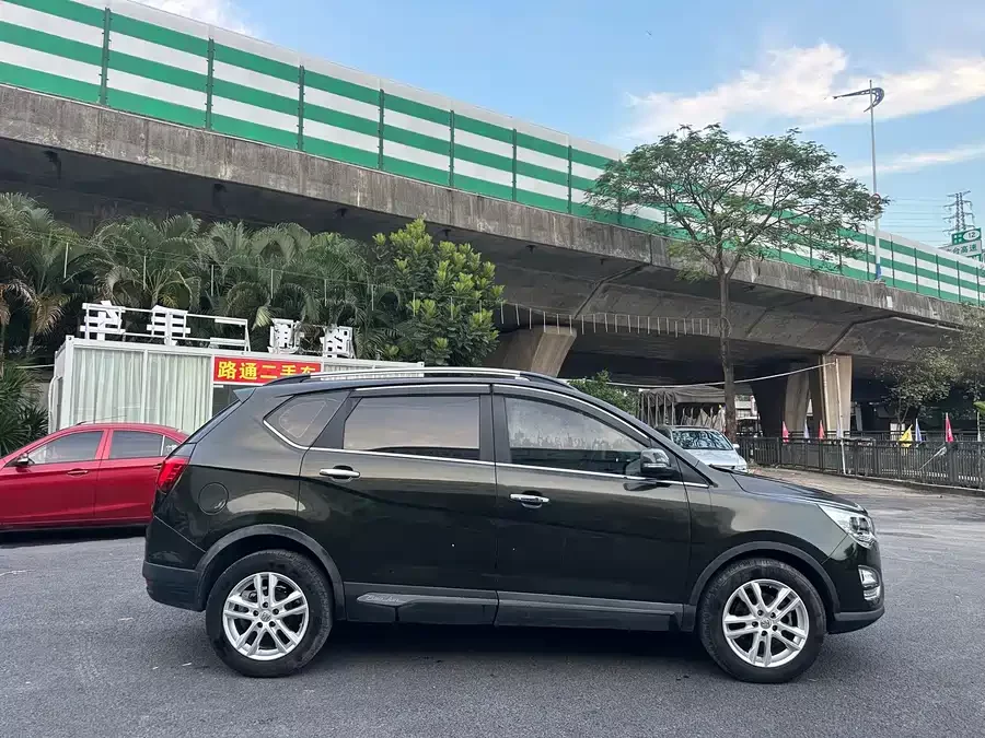 Baojun 560