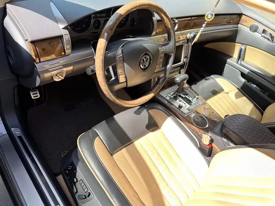 Volkswagen Phaeton / Phideon