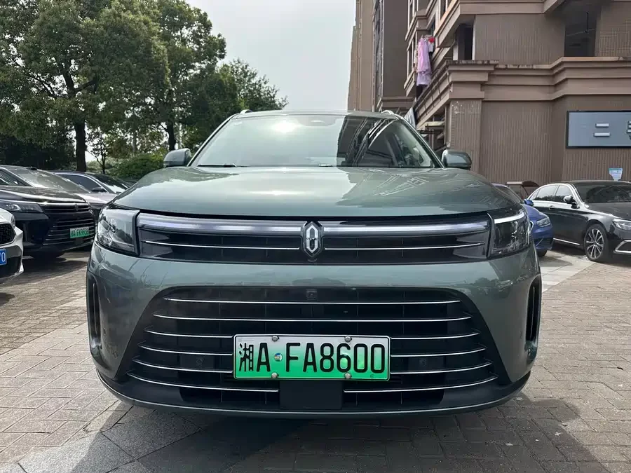 AITO Wenjie M7