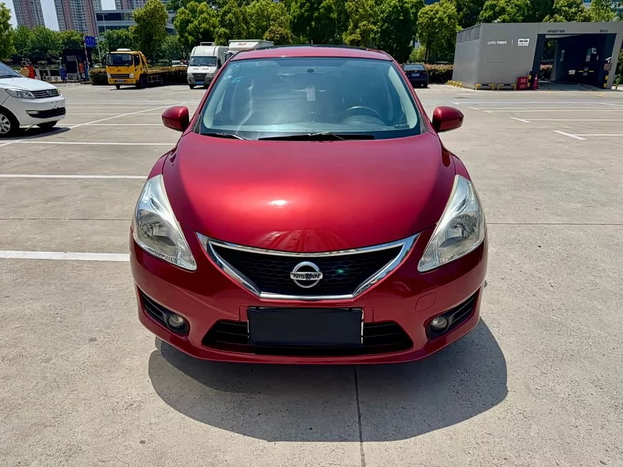 Nissan Tiida