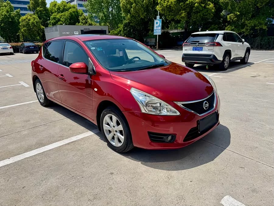 Nissan Tiida