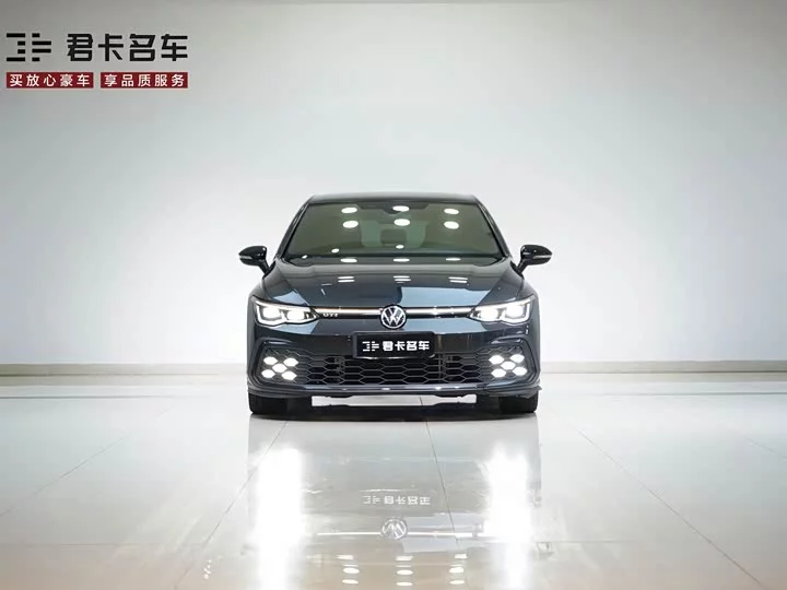 Volkswagen Golf GTI
