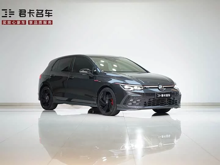 Volkswagen Golf GTI