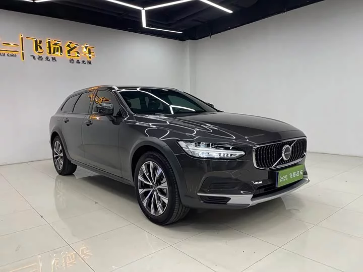 Volvo V90
