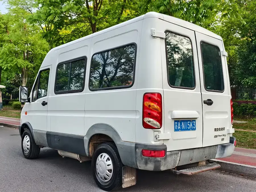 Iveco Bodi