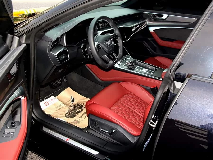 Audi A7L