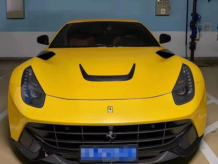 ferrari F12berlinetta