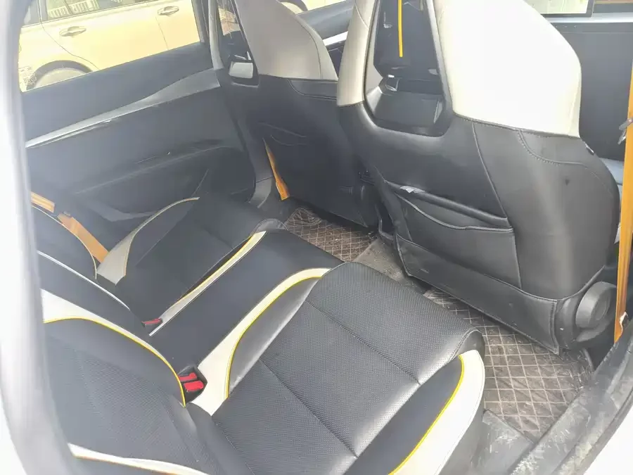 MG 5 Scorpio