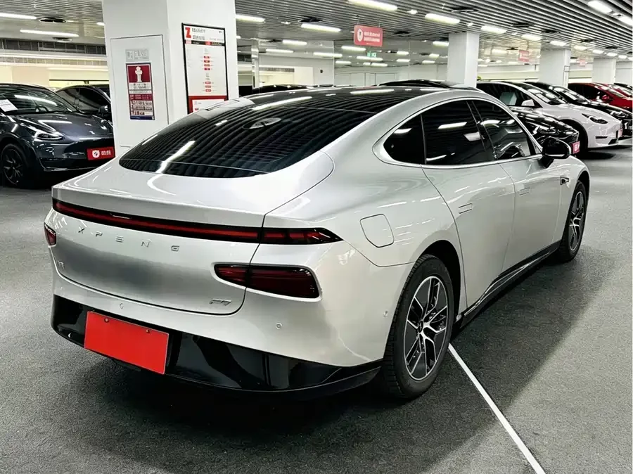 Xpeng P7