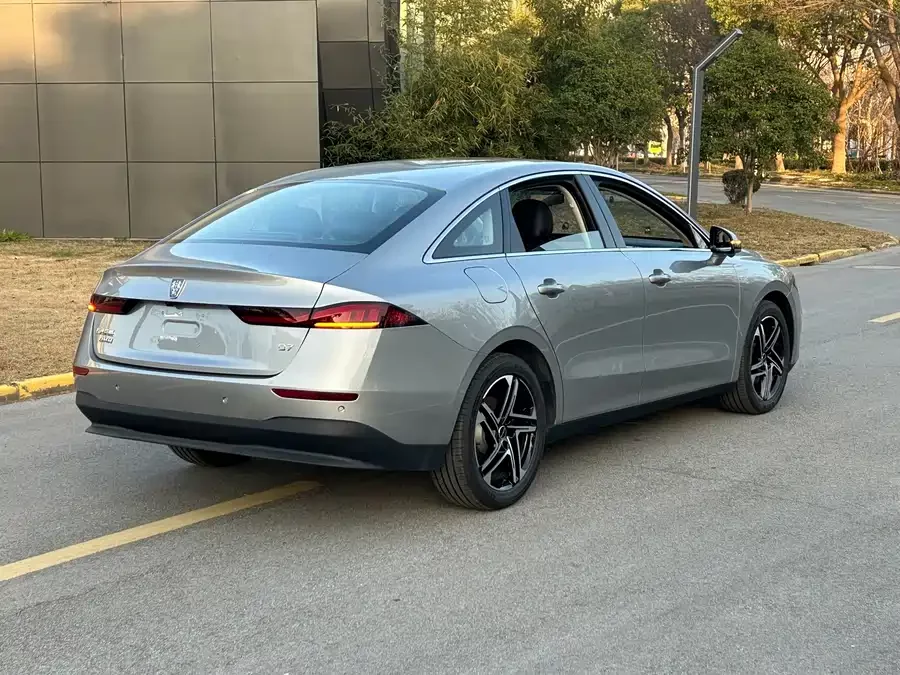 Roewe D7