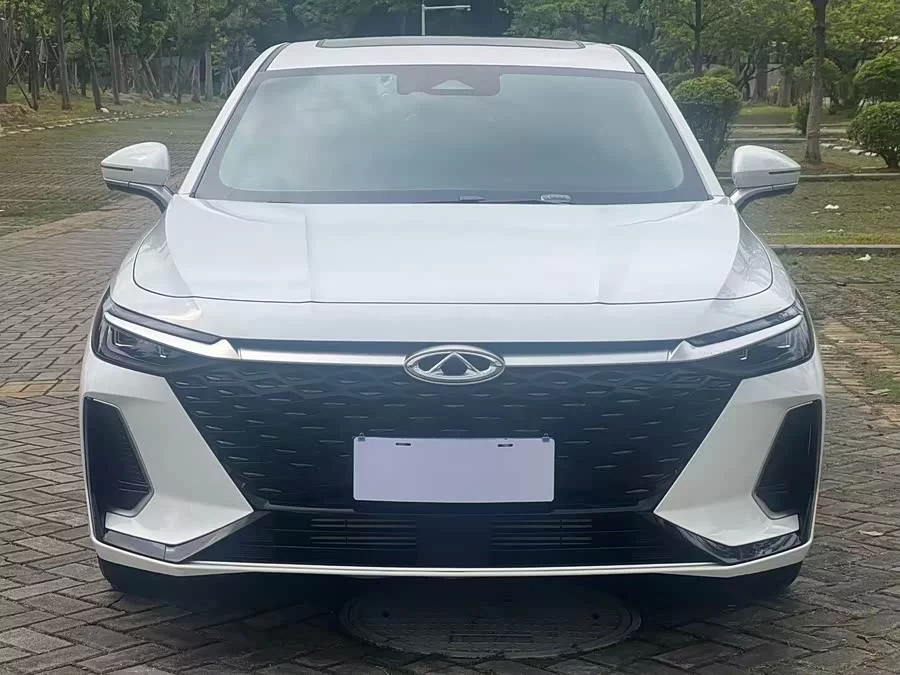 Chery Arrizo 8