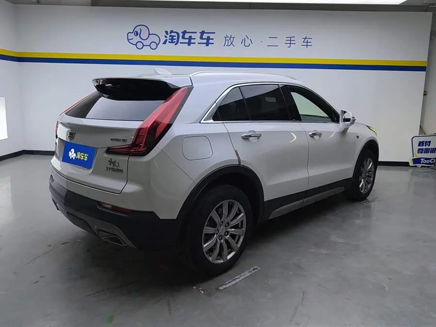 Cadillac XT4
