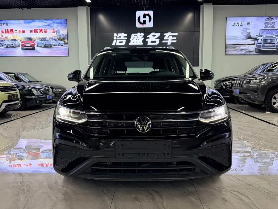 Volkswagen Tiguan L