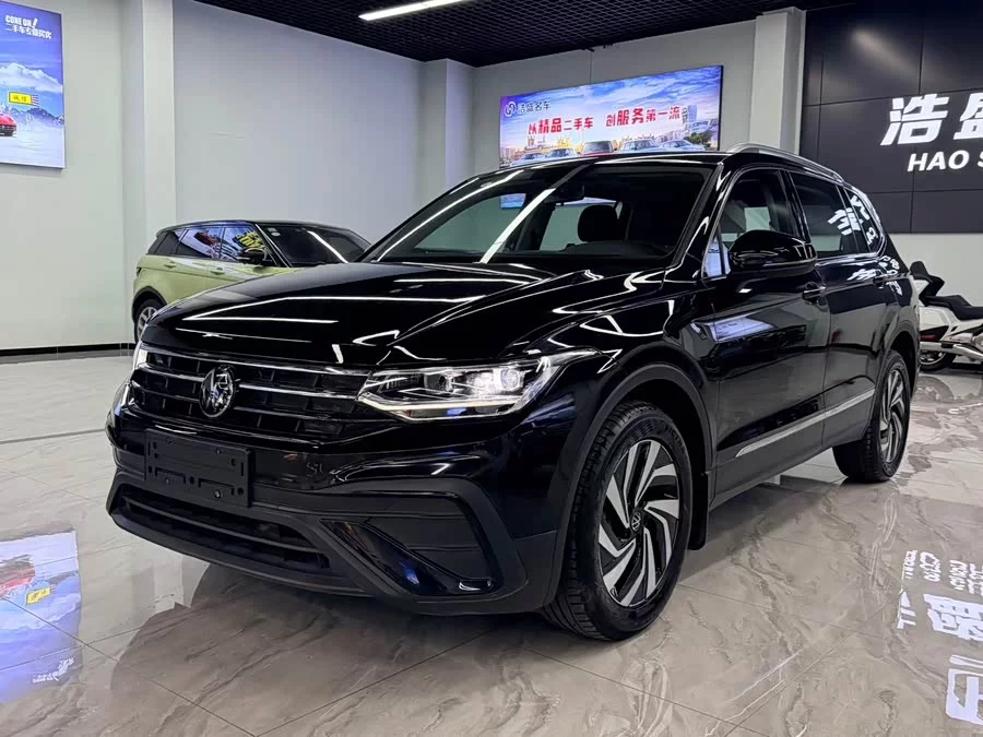 Volkswagen Tiguan L