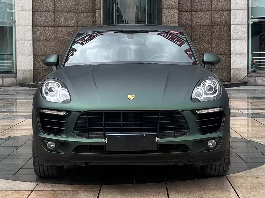 Porsche Macan
