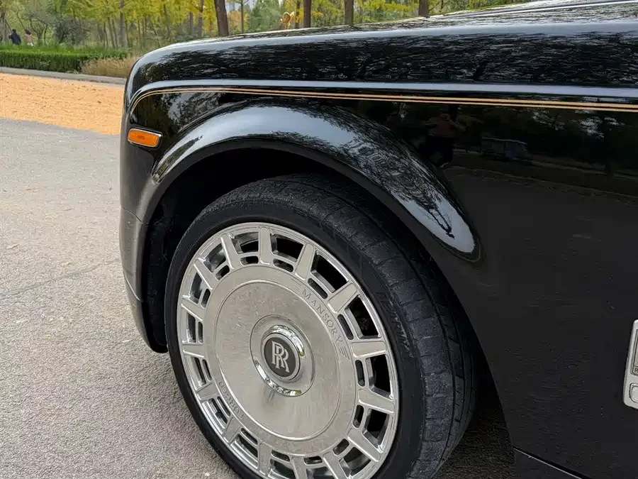 Rolls-Royce Phantom