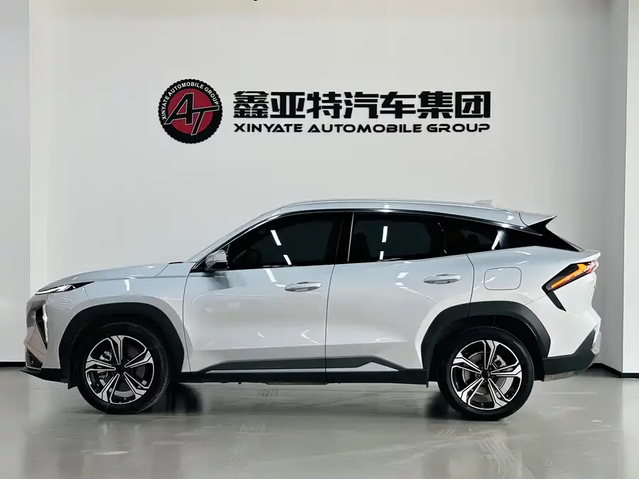 Geely Galaxy L7