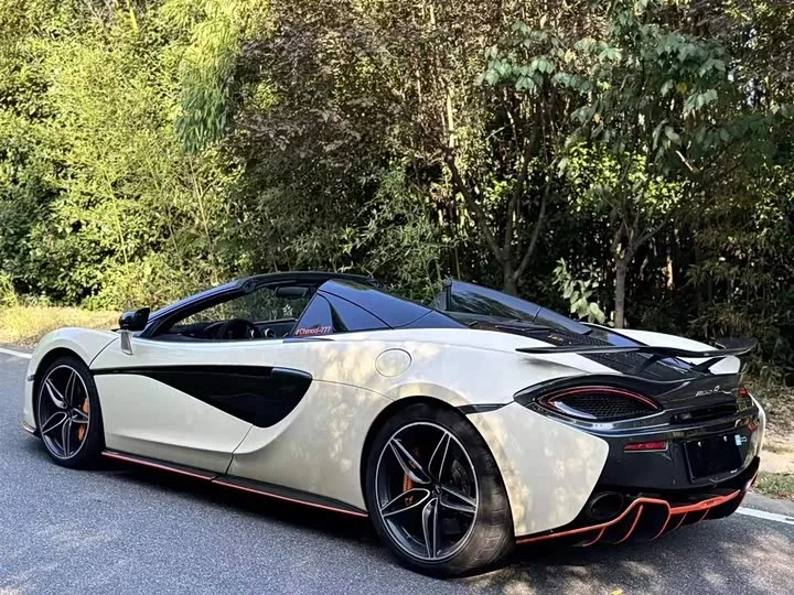 McLaren 570