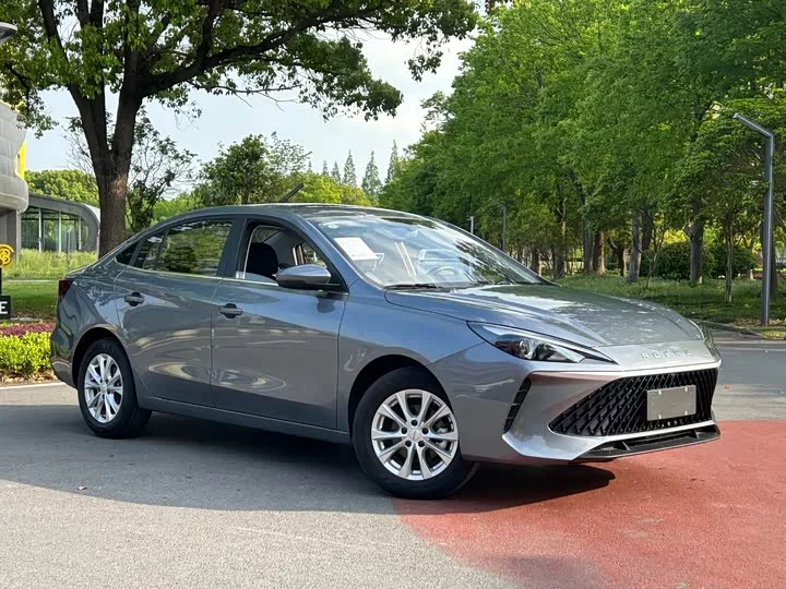 Roewe i5