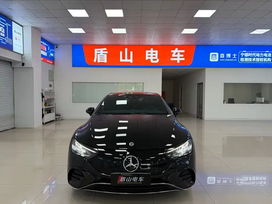 Mercedes Benz EQE