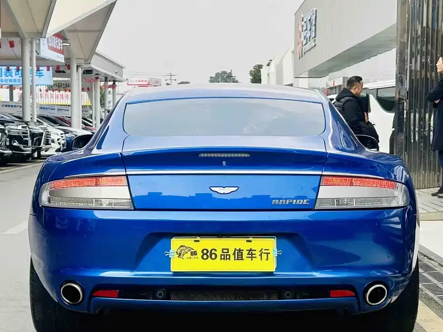 Aston Martin Rapide
