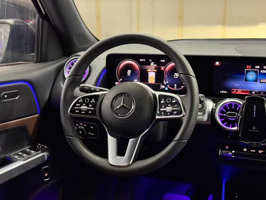 Mercedes Benz GLB