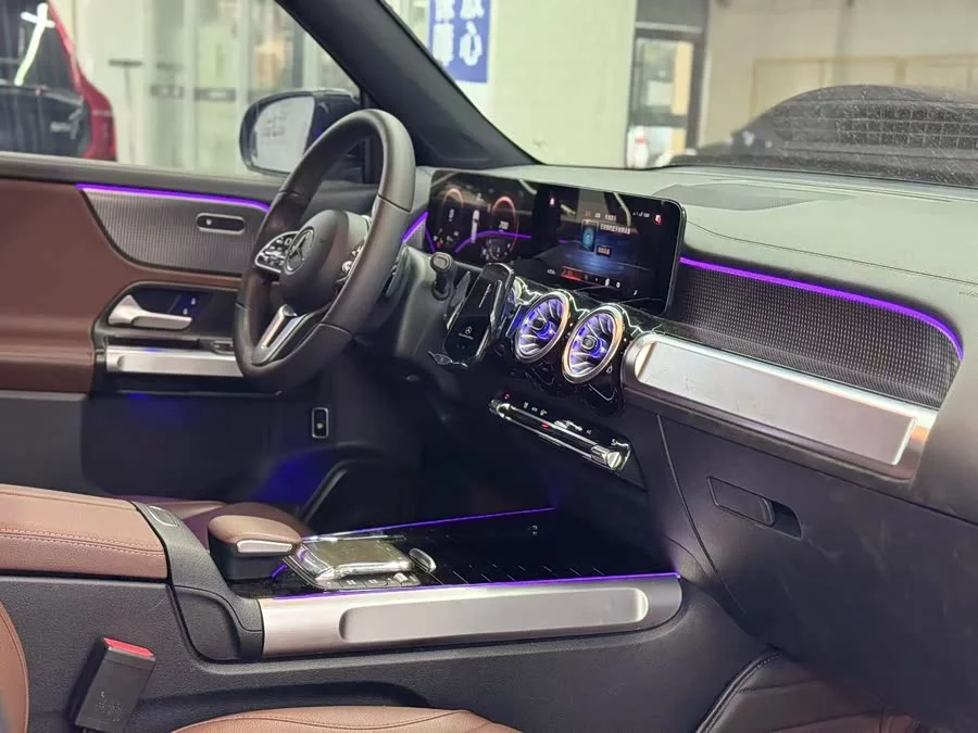 Mercedes Benz GLB