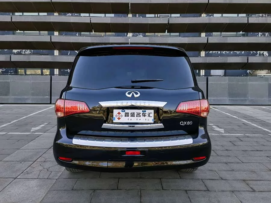 Infiniti QX80