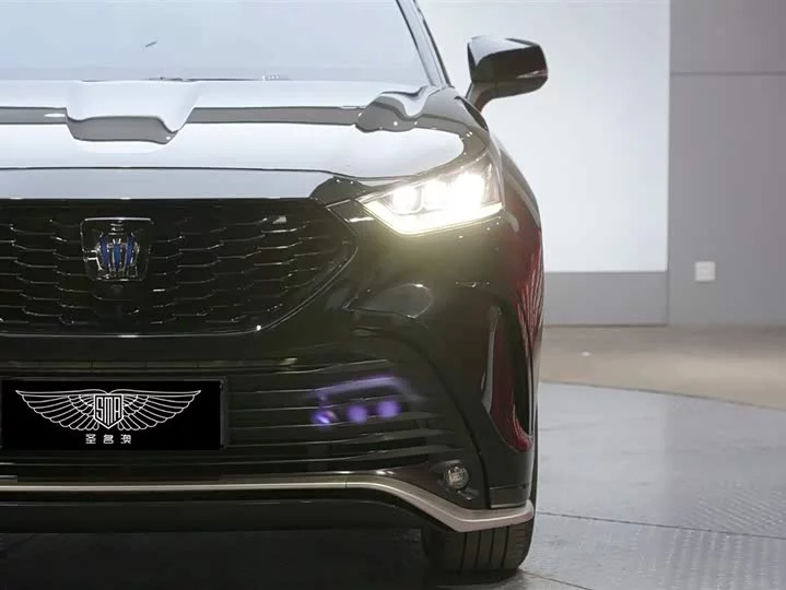 Toyota Crown Kluger