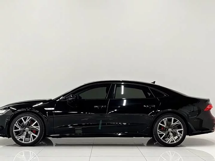 Audi A7L