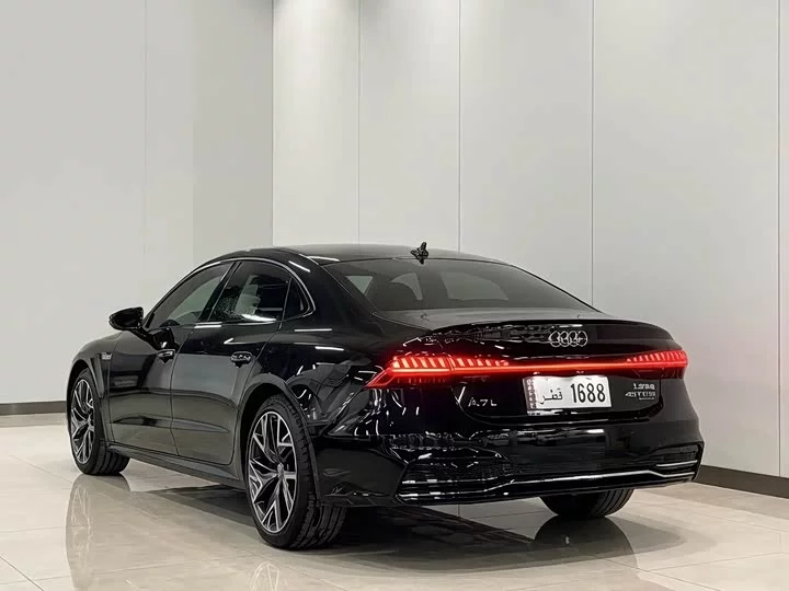 Audi A7L