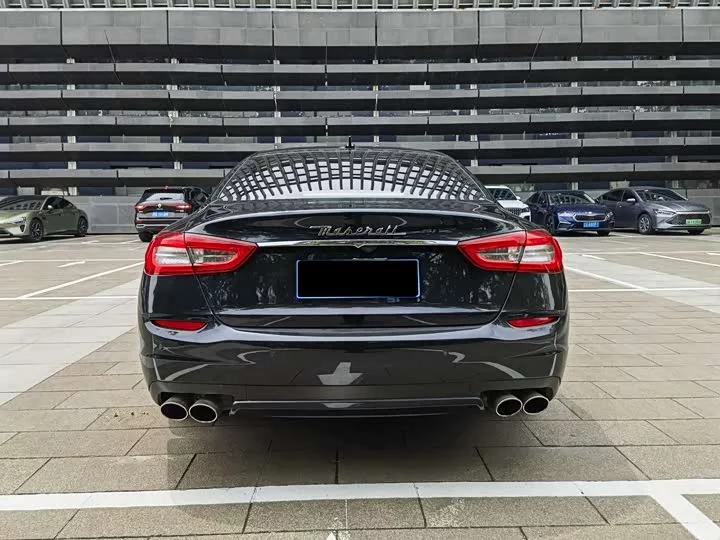Maserati President