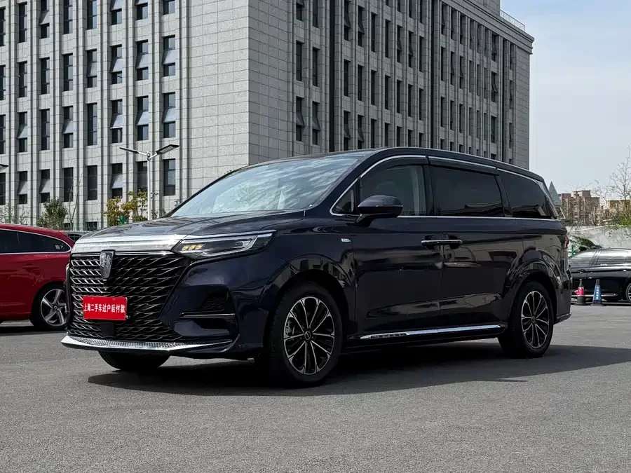 Roewe iMAX8