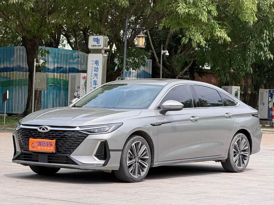 Chery Arrizo 8