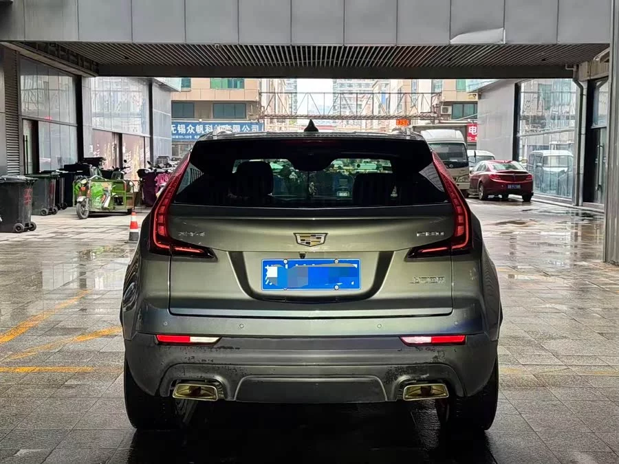 Cadillac XT4