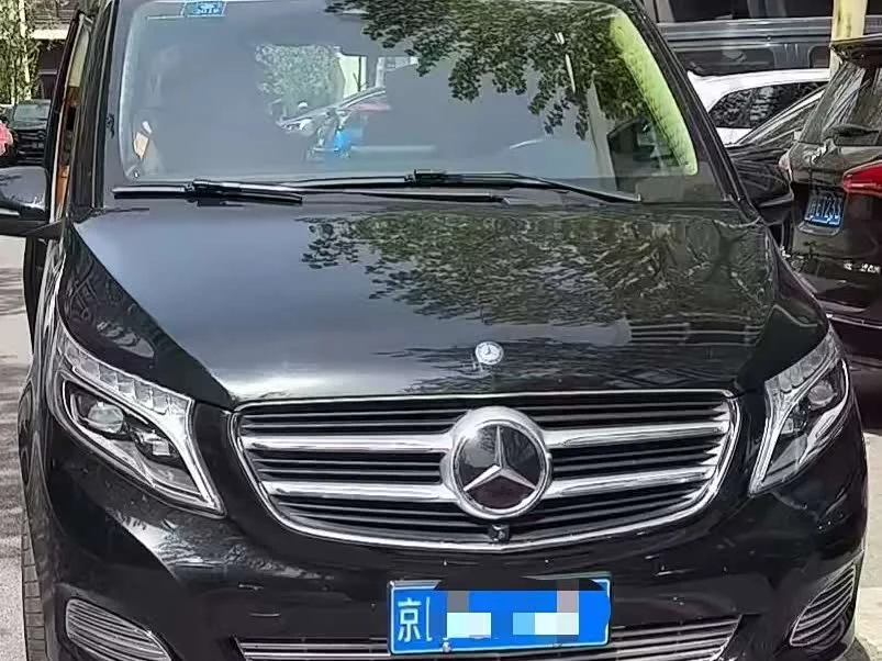 Mercedes Benz Class V