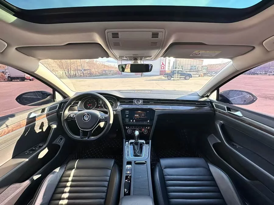 Volkswagen Magotan