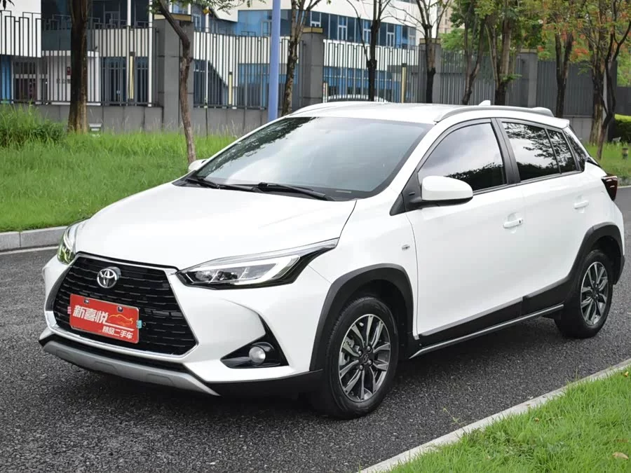 Toyota YARiS L
