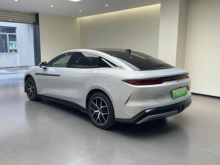 BYD Han L