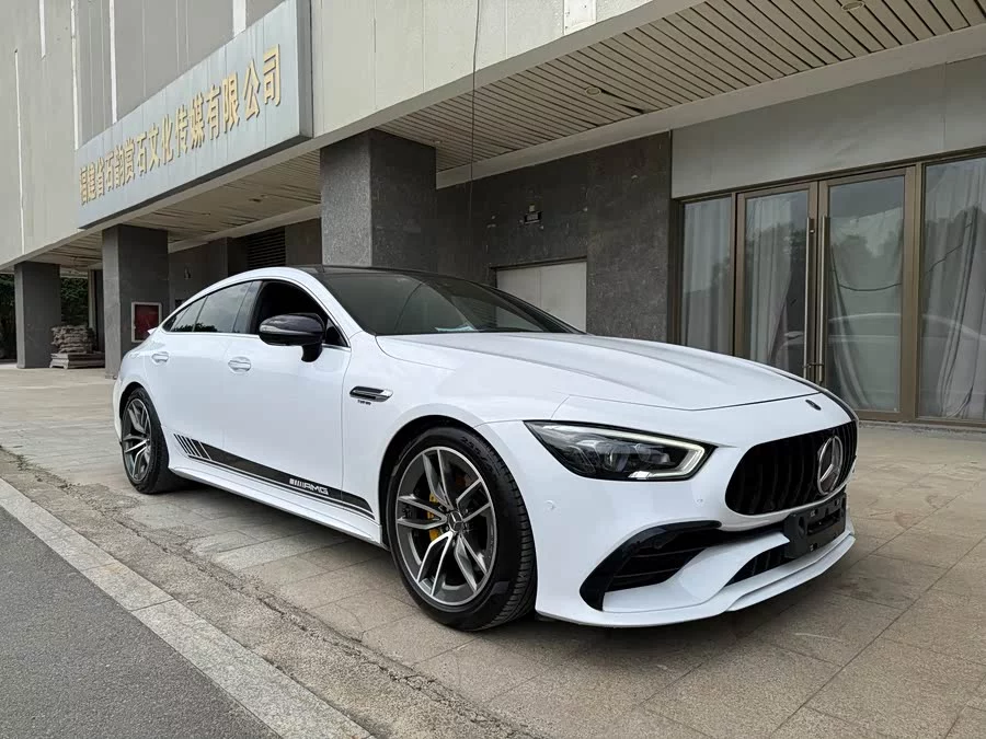Mercedes Benz AMG GT