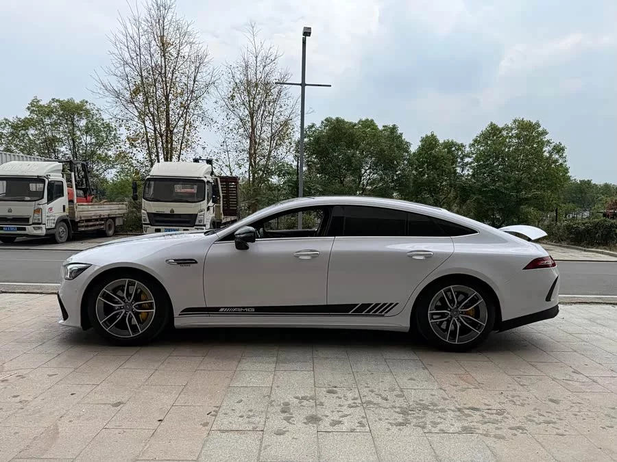 Mercedes Benz AMG GT