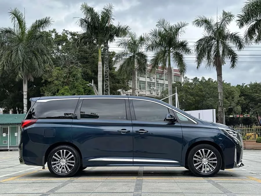 GAC Trumpchi M8