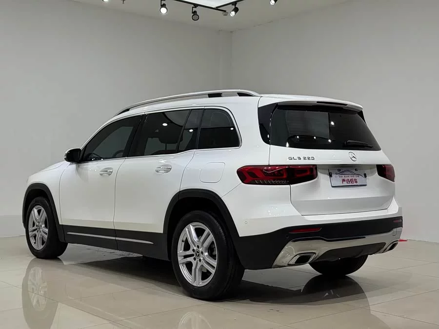 Mercedes Benz GLB